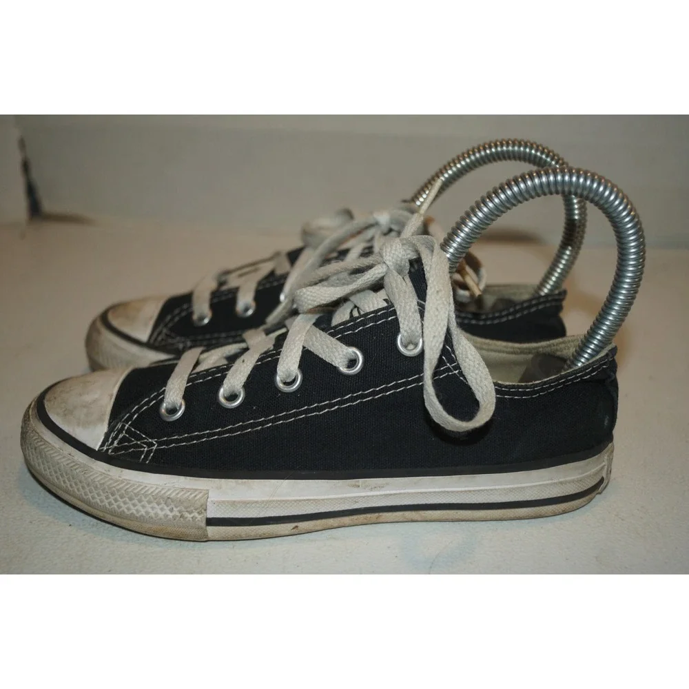 Converse Chuck Taylor All Star Low Top Black White SZ 1 Unisex Kids Toddler- U20